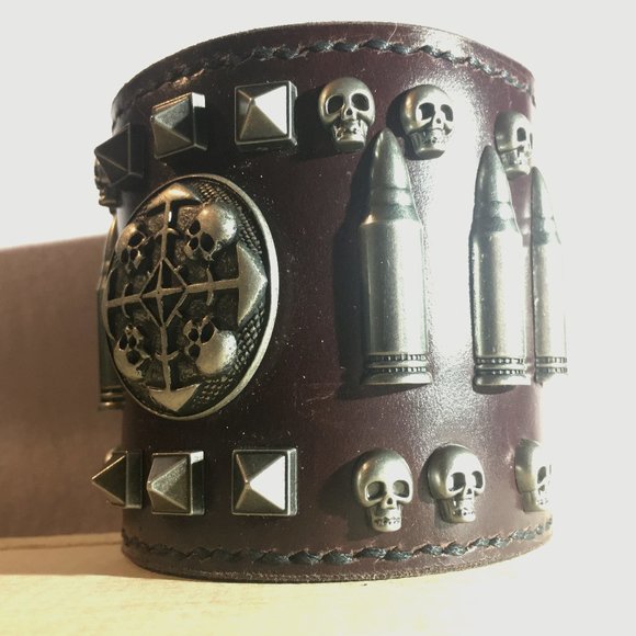 oxblood viking cuff/gauntlet - Picture 2 of 4